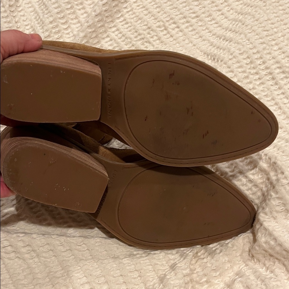 Lucky Brand Tan Wedge Heels-8.5 chunky heel fits like a wedge Lucky brand 8.5 - Picture 5 of 5